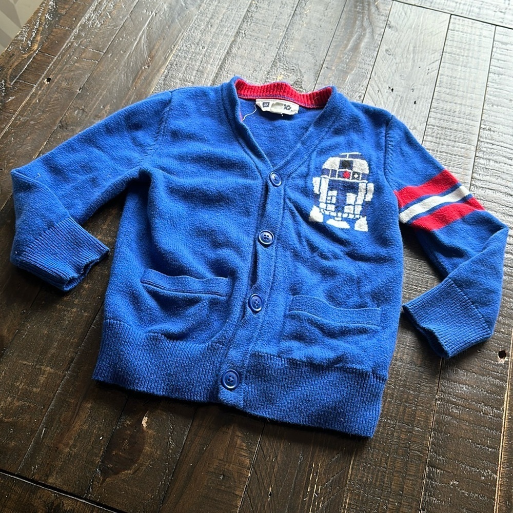 Size 4 Star Wars gap cardigan with R2-D2 on the front 2017 an excellent cond